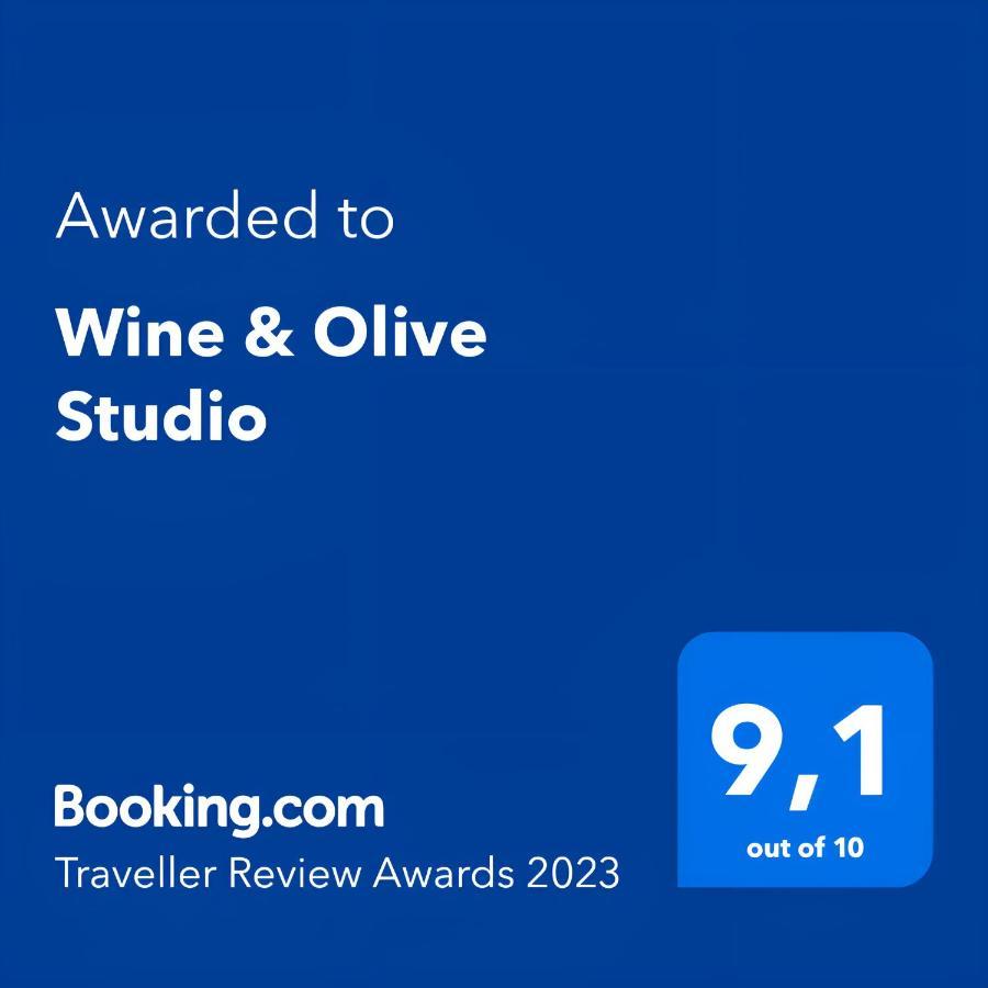 Wine & Olive Studio Gerakini Exterior photo